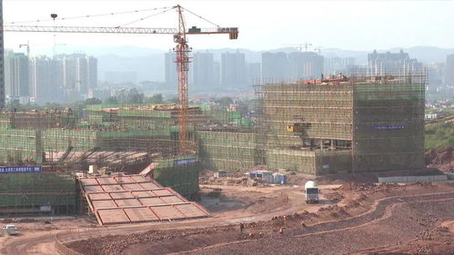 勞動(dòng)鑄就輝煌 廣師大河源校區(qū)建設(shè)加速進(jìn)行，1600名建筑工人用汗水譜寫(xiě)時(shí)代贊歌